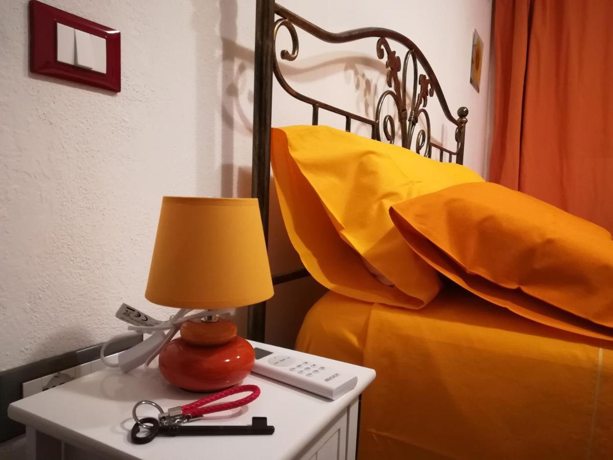 Deiana Panzió Santu Lussurgiu Kültér fotó