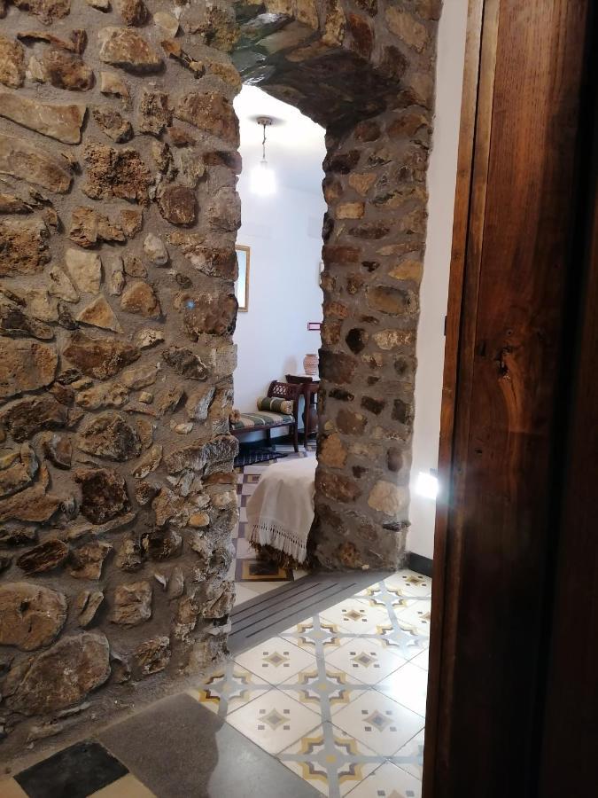 Deiana Panzió Santu Lussurgiu Kültér fotó