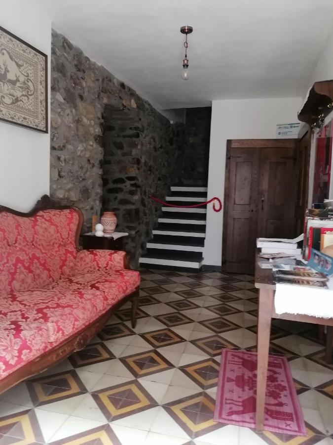 Deiana Panzió Santu Lussurgiu Kültér fotó